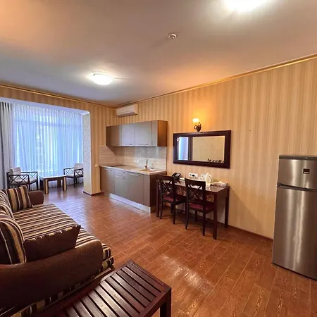 Ξενοδοχείο Odeska Astoria Arcadia 4*